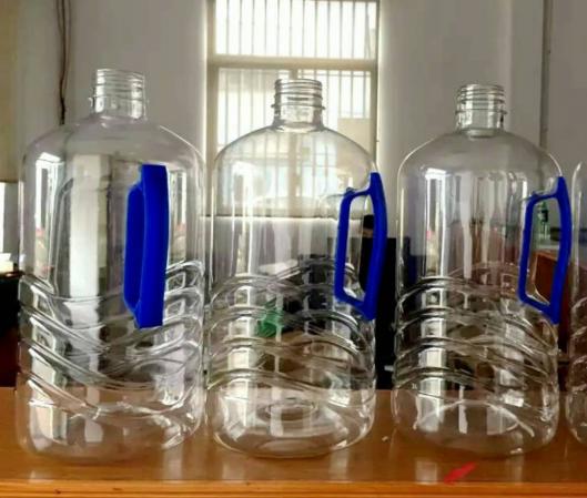 کاربرد های گسترده بطری پلاستیکی ۳ لیتری